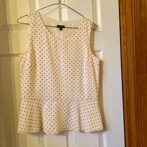 Ivory and red polka dot 8p top, Talbots like new